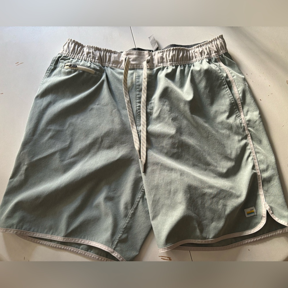 Blue / Green Vuori Banks Shorts barely worn!! Large